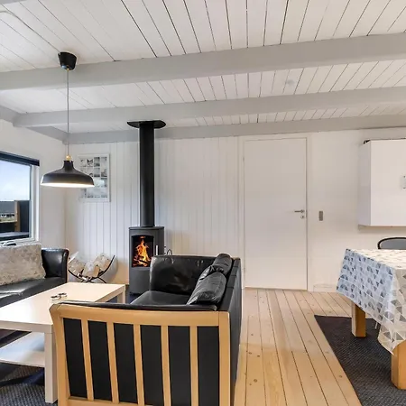 Moderniseret Traehus Med Og Sauna Sj9 *
