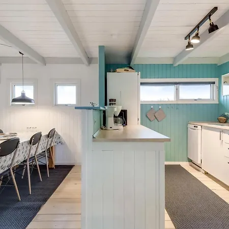 Moderniseret Traehus Med Og Sauna Sj9 *