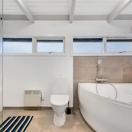 Moderniseret Traehus Med Og Sauna Sj9 בית נופש *