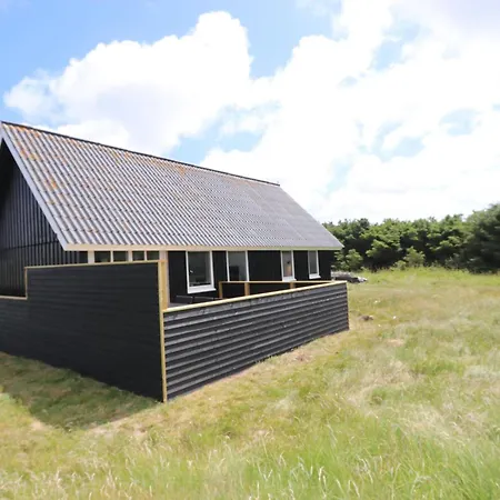 Moderniseret Traehus Med Og Sauna Sj9